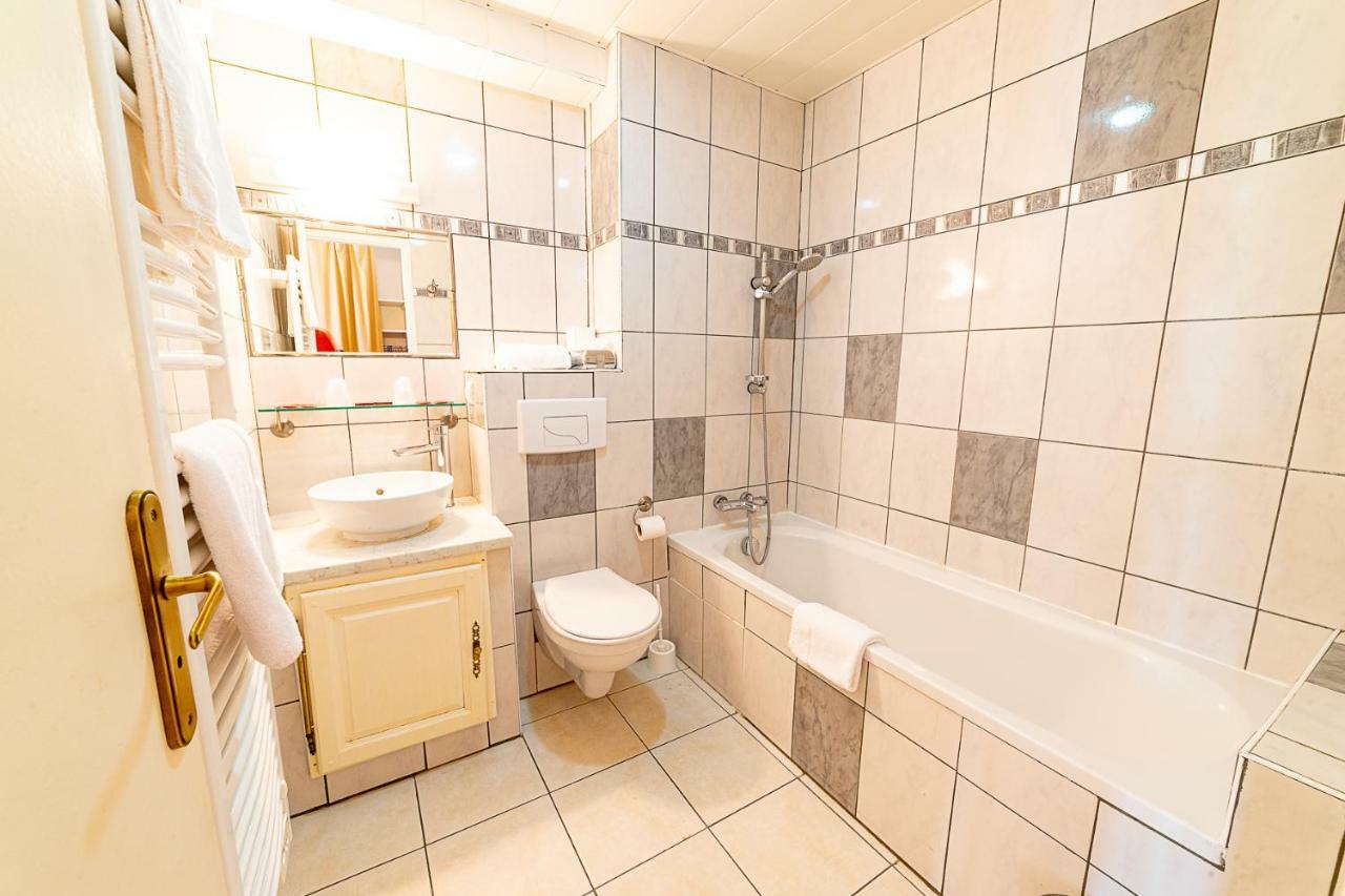 Hotel Le Grand Tetras Saint-Vérand Habitación foto